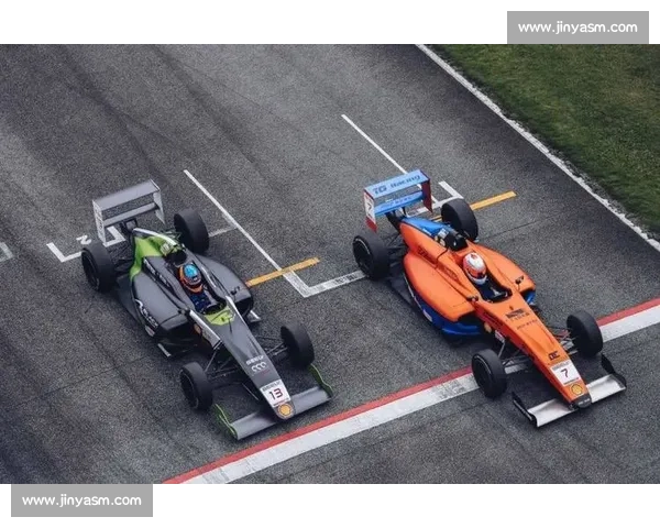 极速争锋:F1顶级车手赛道巅峰对决实录 极速争锋:F1顶级车手赛道巅峰对决实录
